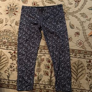 Nike dri fit 3/4 leggings